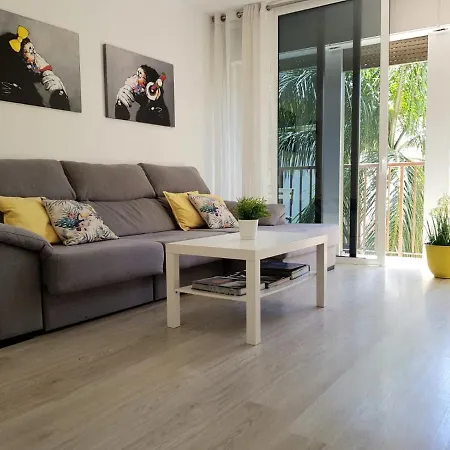 Monkey House * Σάντα Κρουζ Τενερίφης